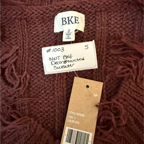 BKE deconstructed Chocolate V-Neck Cable Sweater, NWT, Small - Picture 8 of 8